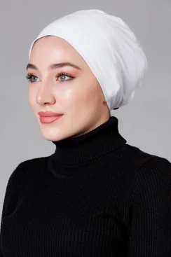 Beyaz Dikişsiz Kaymayan Bone (Likralı)