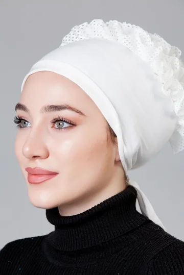 Krem Fırfırlı Kaymayan Bone